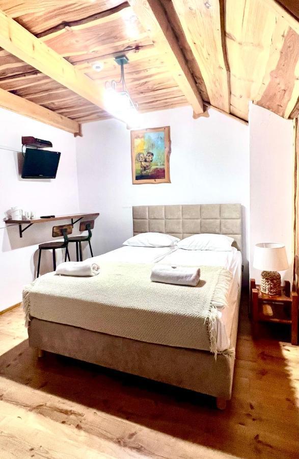 Troll Bed & Breakfast Cisna Luaran gambar